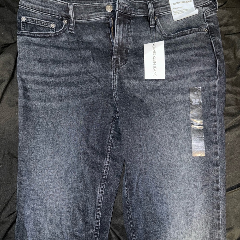 Calvin Klein Mid Rise Skinny Jean NWT
